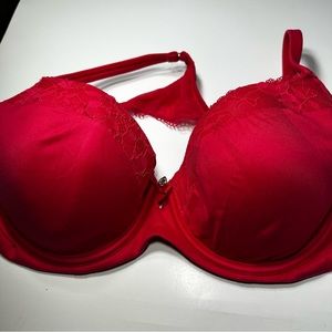 Victoria Secret 34 DD body by Victoria lined demi underwire